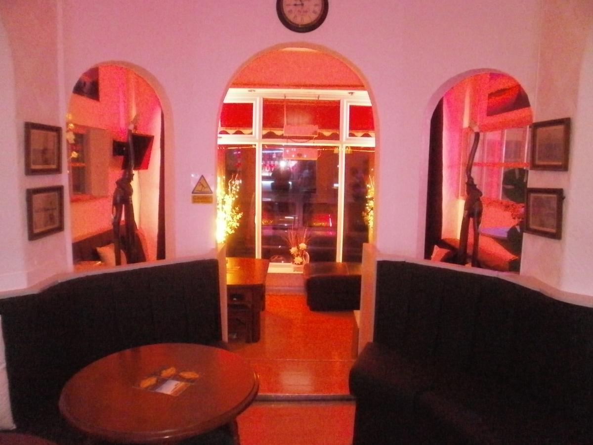 The Withnell Hotel — Photos 1